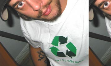 "Play Old Video Games" Shirt Photo